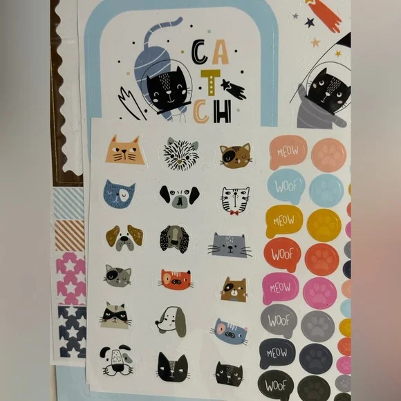 Binder Decorating Kit - Picture 4 of 5